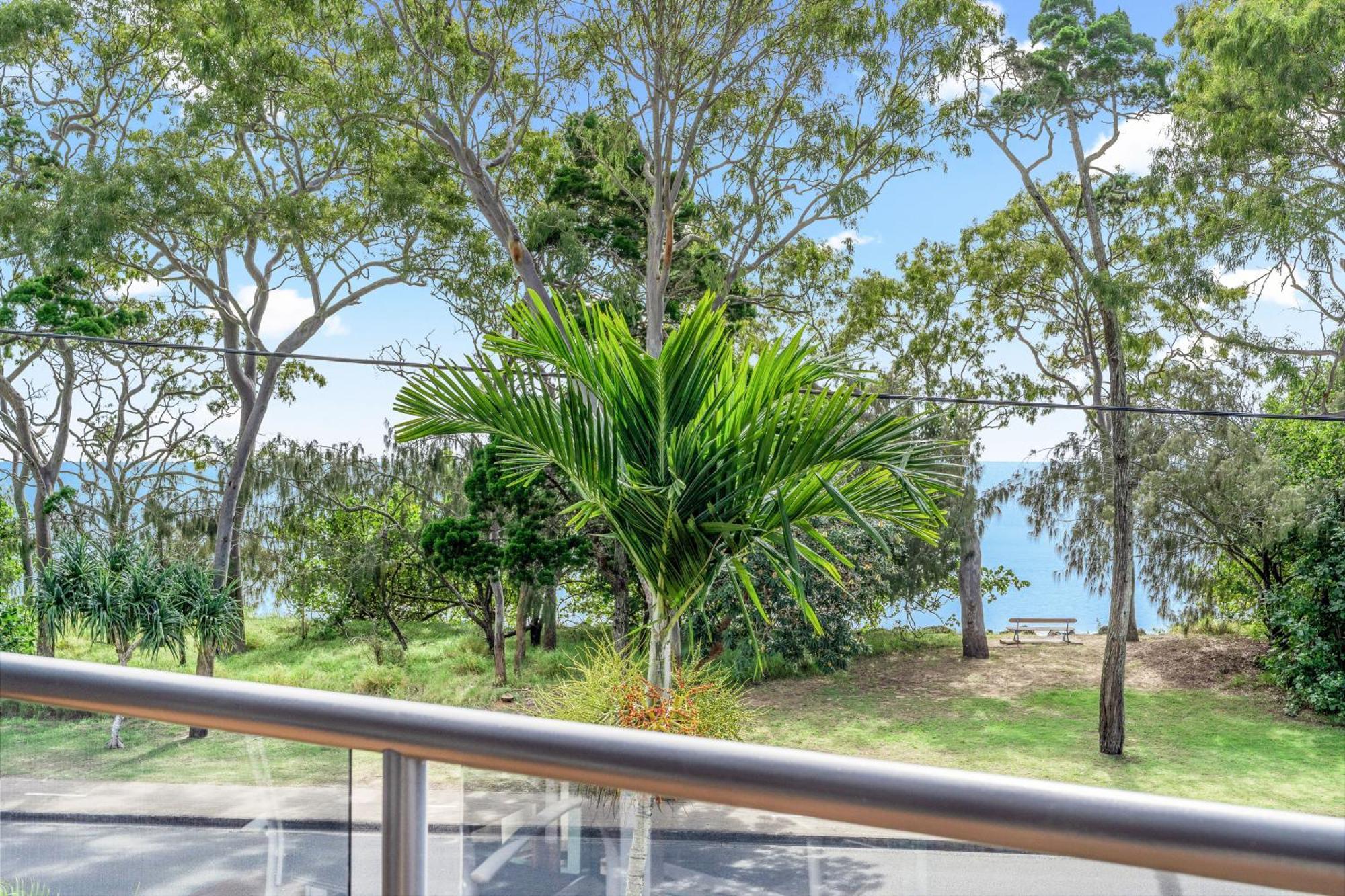 Shelly Bay Resort Hervey Bay Extérieur photo